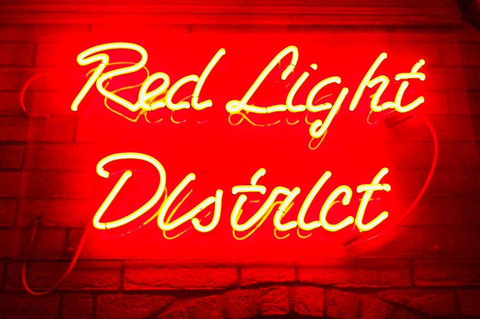 Amsterdam: Red Light District Walking Tour - Meeting Zeedijk Street: Sailor Lanes and the Chinatown Comeback