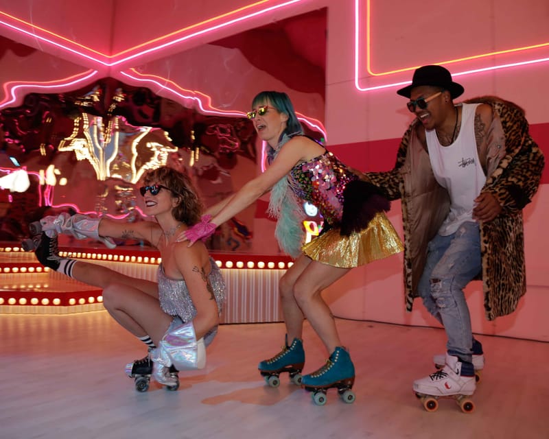 Amsterdam: Roller Dreams & Amsterdam Nightlife Experience - The 1–7 day pass idea: flexibility for different travel styles