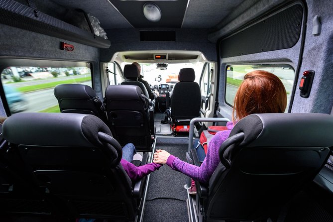 Amsterdam Schiphol Airport (AMS) Round Trip transfer to Amsterdam City - Timing reality: delays, immigration, and staying connected