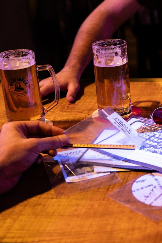 Amsterdam: Self-guided Red Light District Pub Crawl Mystery - The pub-crawl rhythm: three stops, three drinks, one case