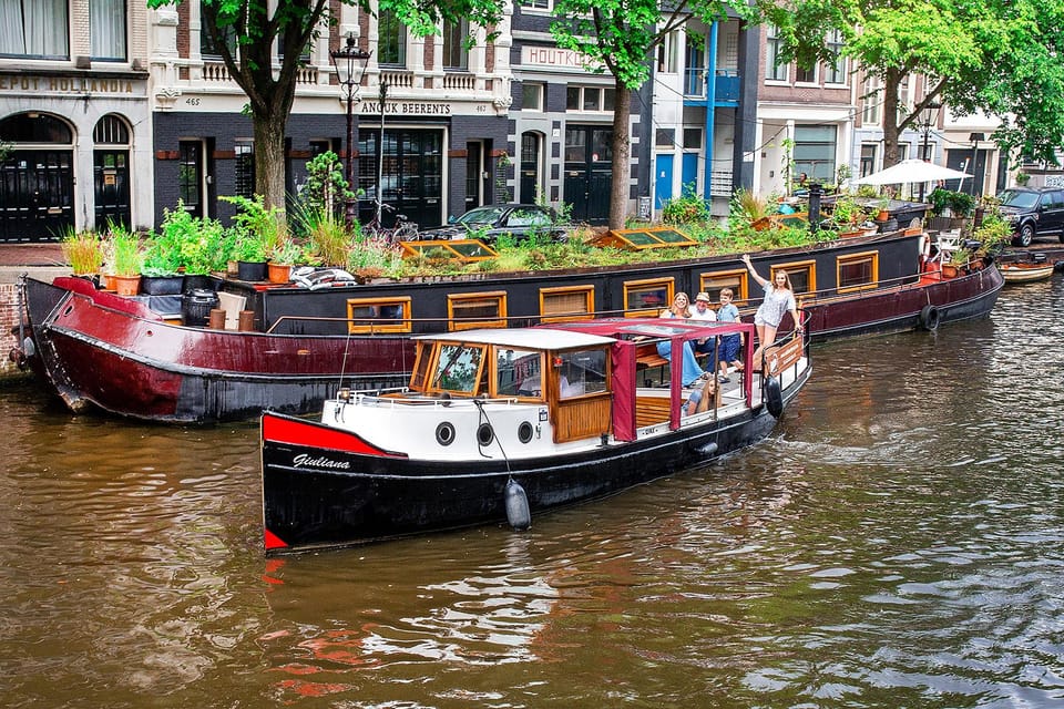 Amsterdam: Small-Group Canal Cruise incl. Drinks and Snacks - Should you book Sebi Boat Tours?