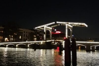 Amsterdam The Bulldog Boat Smoke Friendly Cruise + 2 drinks - The UNESCO Amsterdam Canals route: what you’ll actually see