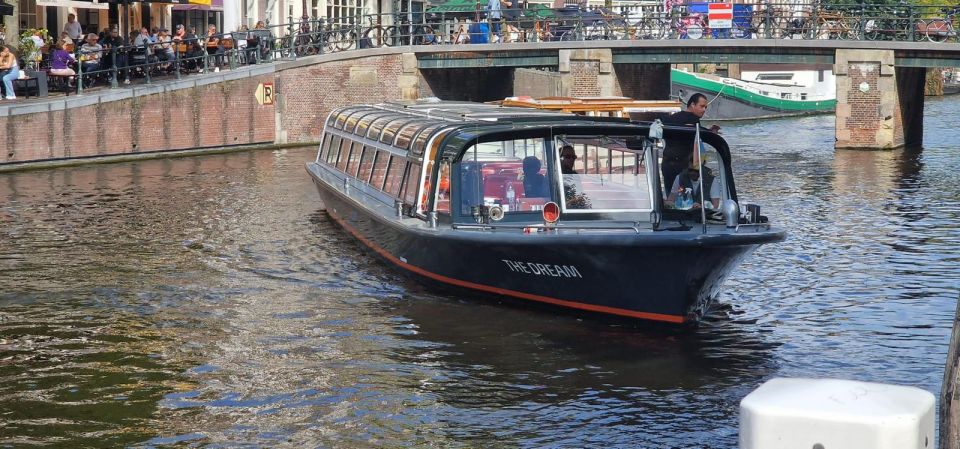 Amsterdam: Traditional Canal Cruise with Bar on Board - Covered and heated: the comfort upgrade that changes everything