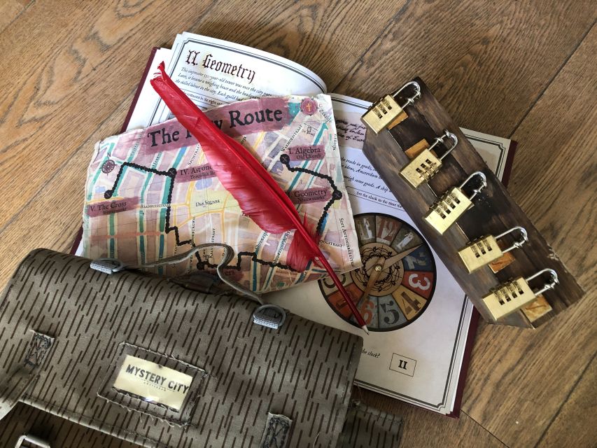 Amsterdam: Treasure Hunt Walking Tour "A Secret Sender" - Nieuwmarkt Square: your first 20 minutes set the tone
