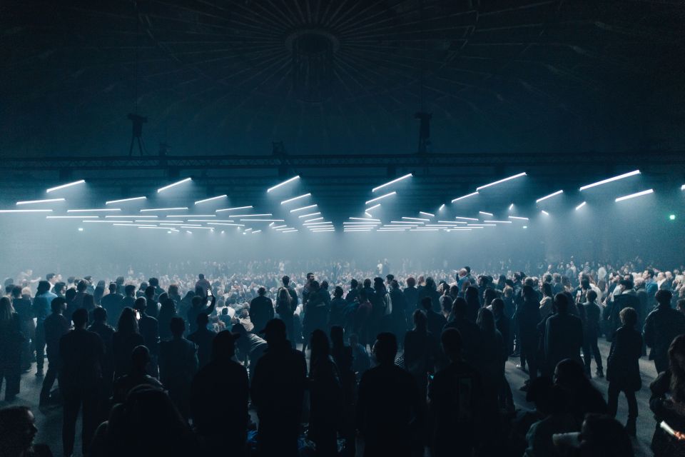 Amsterdam: Unfold.art 'Sora' Immersive Art Exhibit Ticket - The soundscape: loud, multidimensional, and part of the design
