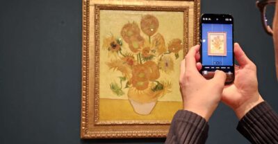 Amsterdam: Van Gogh Museum Guided Tour - What the two hours usually feels like inside the museum