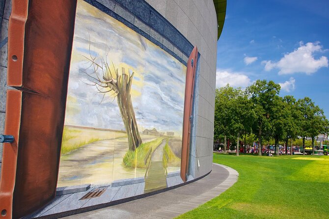Amsterdam Van Gogh Museum Tour With Reserved Admission - Crowds, timing, and lockers at the museum