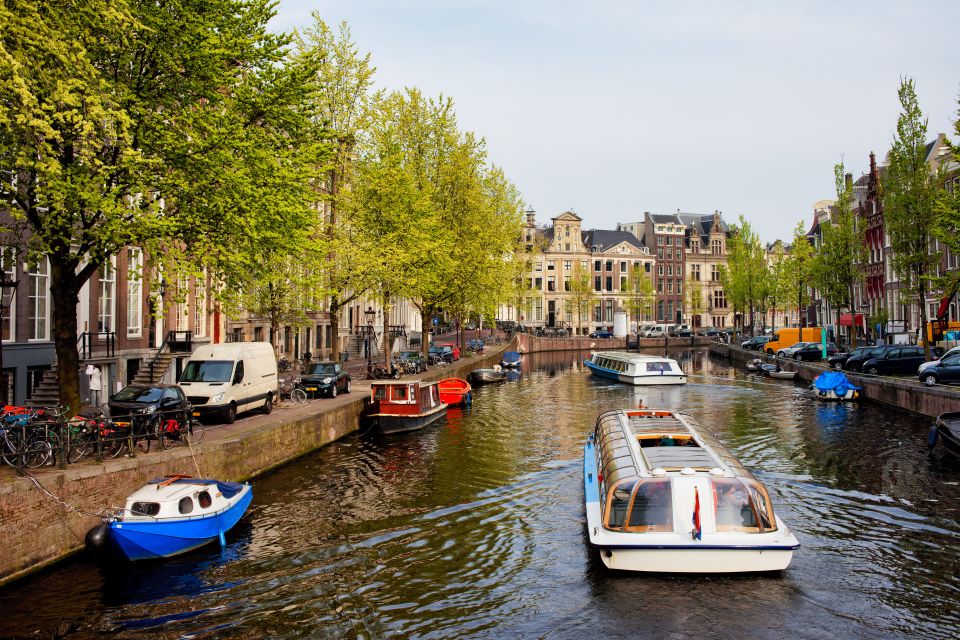 Amsterdam Walking Tour and Canal Cruise - Meeting by Loetje Centraal and setting a pace that fits your day