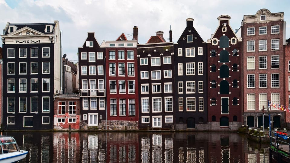 Amsterdam Walking Tour with a Local - Practical tips so you get the most from your meeting point