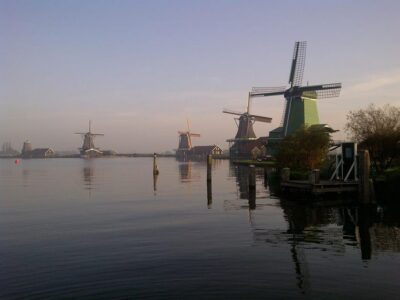Amsterdam: Windmills E-Bike Tour to Zaanse Schans - Riding through the polder: what the countryside actually feels like