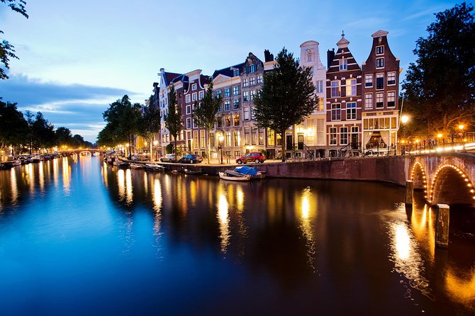 Amsterdam: Wine and Cheese Evening Cruise - Wine, cheese, and how to pace the tasting
