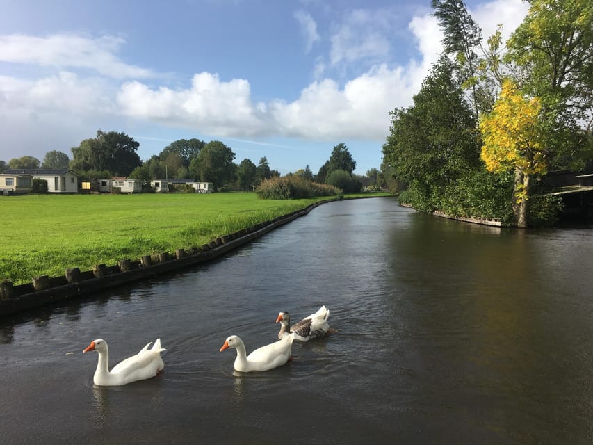 Amsterdam: Zaanse Schans and Giethoorn Day Trip with Cruise - Zaanse Schans Windmills and Clog Making: Crafts You Can Watch, Not Just Look At