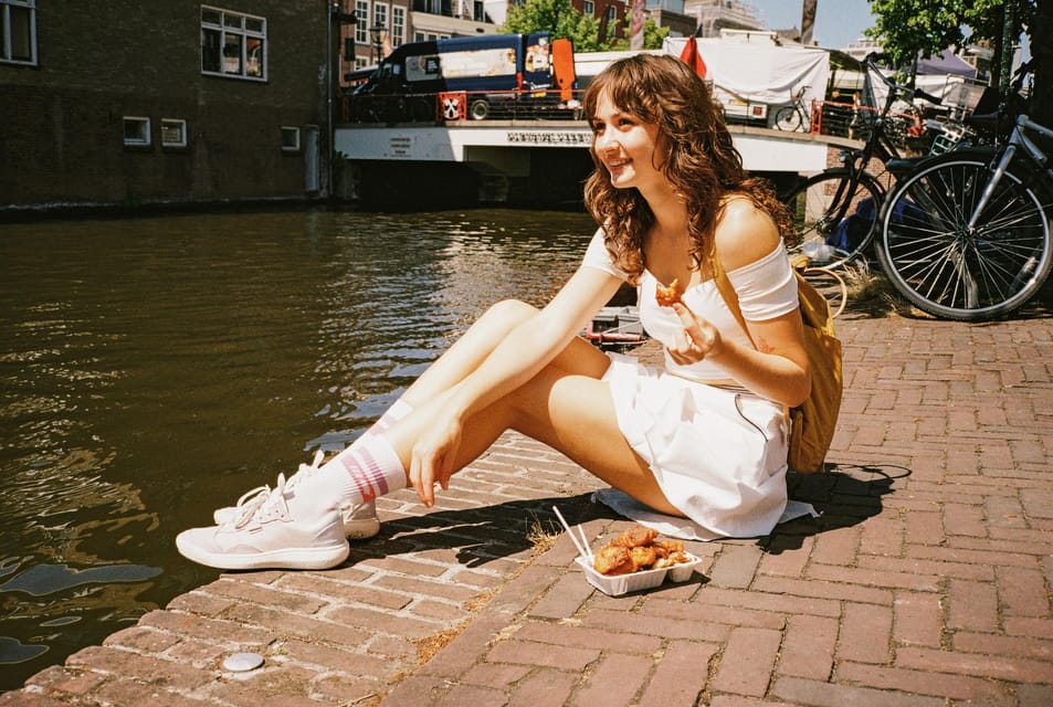 Amsterdam: Zaanse Schans, The Hague & Rotterdam Tour - Rotterdam: Erasmus Bridge (The Swan), Cube Houses, and Markthal Eats