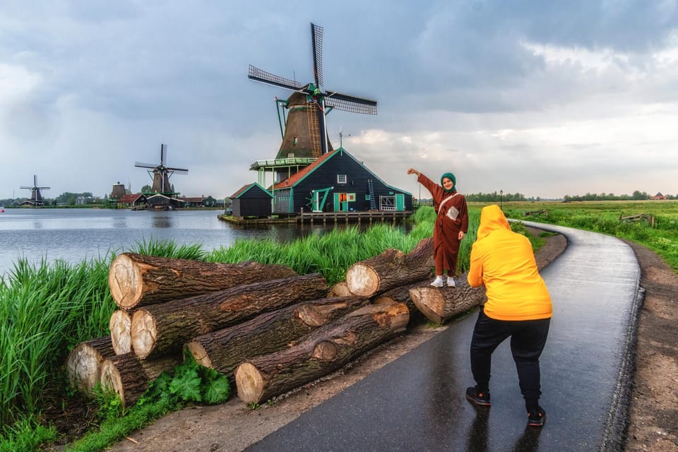 Amsterdam: Zaanse Schans, The Hague & Rotterdam Tour - Meeting at Aloha Bowling: Logistics That Matter on a Long Day