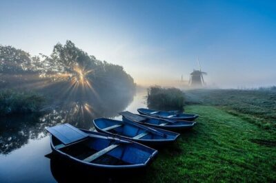 Best of Dutch Countryside: Giethoorn, Windmills, Secret Villages - Zaanse Schans: Windmills, Dikes, and the Dutch Way of Moving Power