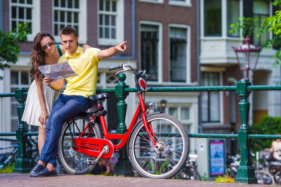 Bike Tour of Amsterdam Old Town, Top Attractions and Nature - Amsterdam by bike: why this Old Town route works so well