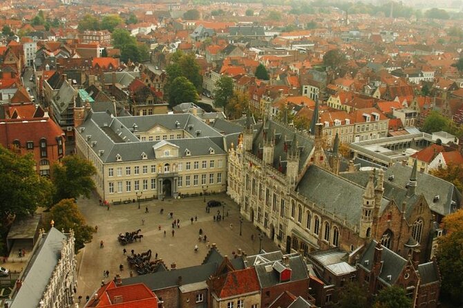 Bruges bus tour from Amsterdam - Bruges at Walking Speed: From Minnewater to Begijnhof
