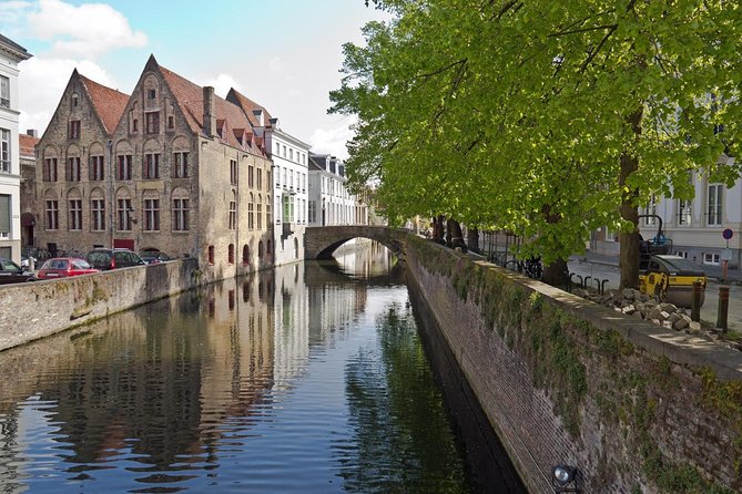 Bruges Day Trip from Amsterdam - Bruges Guided Walk: Canals, Medieval Sights, and the Michelangelo Moment