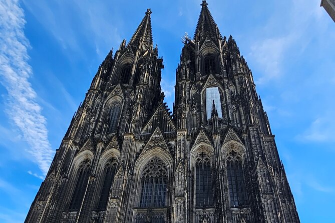 Cologne Small-Group Day Tour from Amsterdam - Rhine river stroll and Old Town Christmas markets in one focused hour