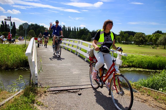 Countryside Fishermen Villages & Cheese E-bike Tour - Stop 5: Jacobs Hoeve Cheese Farm by Henri Willig for tasting and cheesemaking