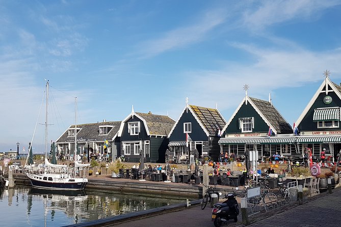 Countryside of Amsterdam Private tour - Volendam on the Dike: Fresh Air, Old-School Boats, and Seafood Time