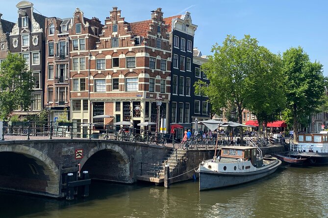 CULTURE with bite, culinary city tour - Canals & canal houses: seeing the city’s design logic