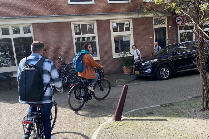Daily group bike tour in Spanish. - Key things that make this tour worth your attention
