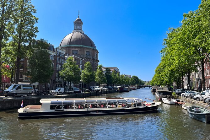 Discover Amsterdam: Luxury Canal Cruise with a Local Skipper - Why This 75-Minute Canal Cruise Makes Amsterdam Easy
