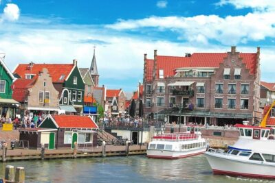 Dutch Experience in Volendam with Traditional Outfits - The cheese farm tour: tasting your way through how it’s made