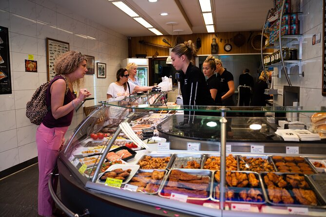 Dutch Street Food Tour on Amsterdam Market - Dutch Culture Lessons That Actually Relate to Food