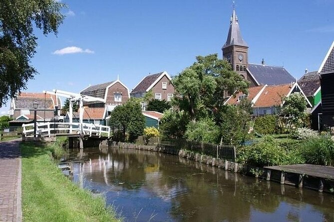 E-Bike PRIVATE tour Countryside of Amsterdam Volendam Marken - Monnickendam: Shipping-Town Character and a Calm Ending
