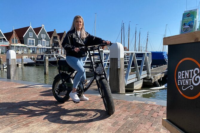 E-fatbike rental Volendam - Countryside of Amsterdam - Edam: canals, alleys, boutiques, and cheese time