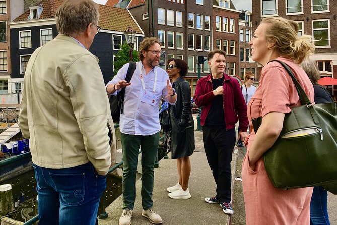 Exclusive Cheese Walk & Dutch Wine Discovery - Negen Straatjes: canal bridges and two serious cheese shops