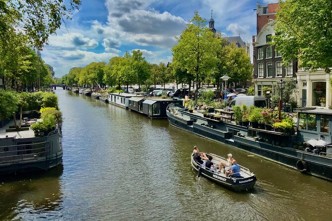 Exclusive Cheese Walk & Dutch Wine Discovery - Design & Wijn: where Dutch wine meets your cheese tasting