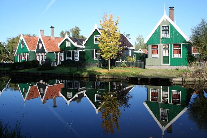 Excursion to the mills of Zaanse Schans - Zaanse Schans Mills Stop: the “work” behind the wind