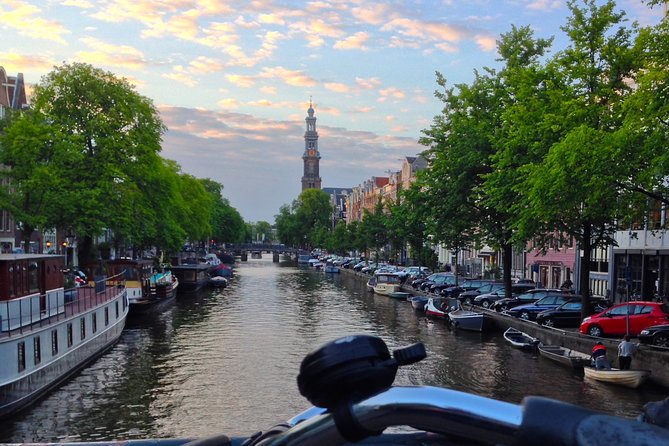Explore hidden streets with friends - Private Tour - Westerkerk and Rembrandt’s burial: a church stop with weight