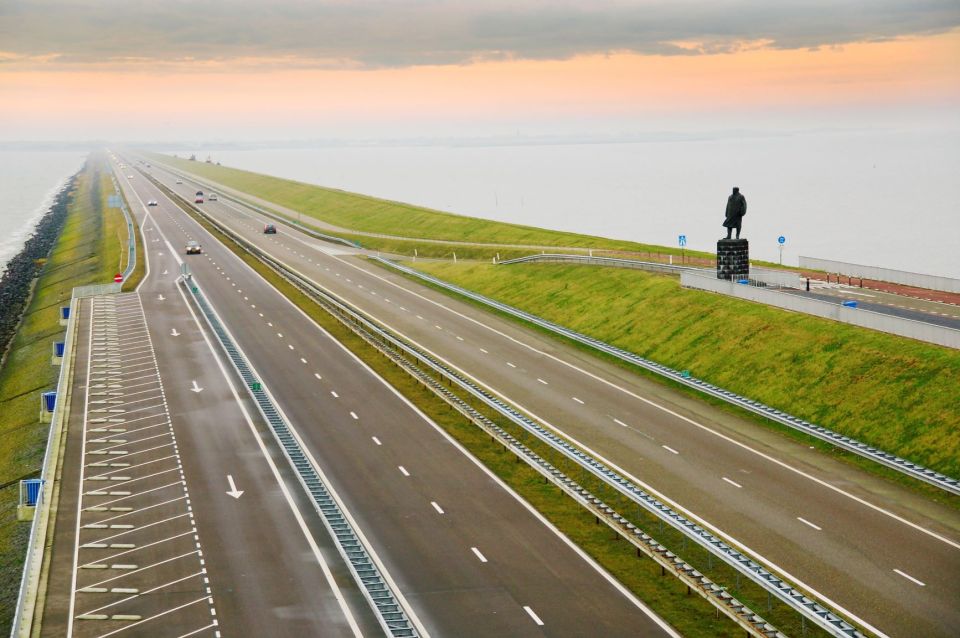 From Amsterdam: 4 Provinces Highlights Van Tour - Key highlights you’ll actually feel