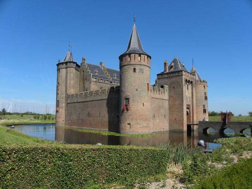 From Amsterdam: Amsterdam Castle Muiderslot Private Tour - Why Muiderslot Castle Works So Well on a 3-Hour Trip