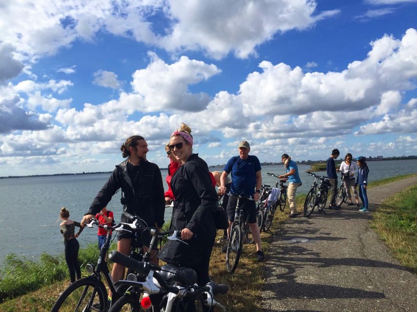 From Amsterdam: Countryside Bike Tour - Bikes, helmets, and what to bring for an easy day out