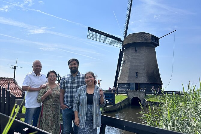 From Amsterdam: Giethoorn Day Trip with Canal & Village Tour - Group Size and Timing: What to Expect From a 30-Person Cap