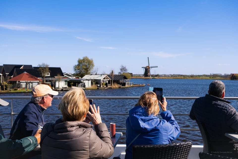From Amsterdam: Holland Flower and Windmill Tour - summer ed - Apple pie and coffee at the farm: a simple break that feels local