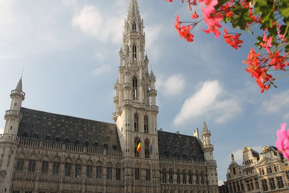 From Amsterdam: Private Sightseeing Trip to Brussels - Sablon neighborhood: antiques, local shopping, and your Belgium food break