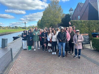 From Amsterdam to Giethoorn Day Trip - Free Time in Giethoorn: Walking Paths, Biking, and Finding Your Own Pace
