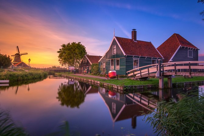 From Amsterdam: Zaanse Schans, Volendam, Giethoorn with Boat Tour - Key things I’d watch for before booking