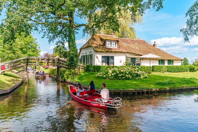 Giethoorn and Afsluitdijk Day Trip from Amsterdam with Boat Trip - Key takeaways before you go