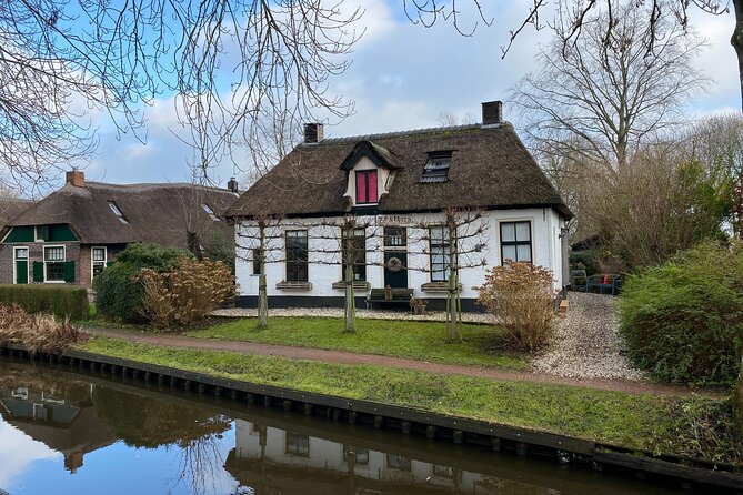 Giethoorn and Zaanse Schans Day Tour Small Group Incl. Boat Ride - Best fit: who should book this day trip