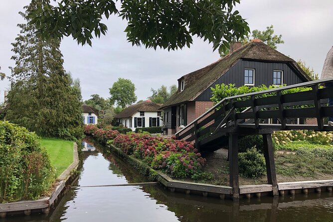 Giethoorn, Private Boat Tour & Exploring the North Netherlands - How the day flows without feeling rushed from Amsterdam