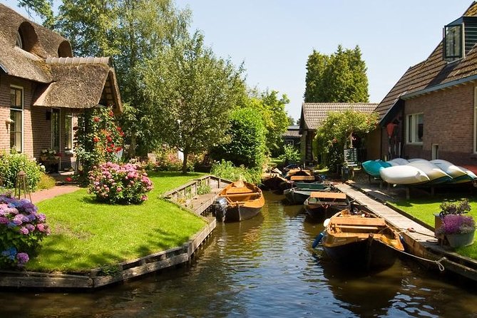 Giethoorn Private Tour & Boat Trip - The Private Boat Experience: Why It’s the Main Event