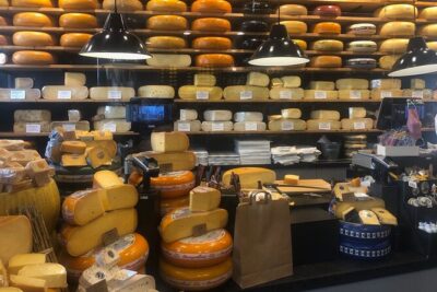 Gouda, Witches & Cheese - Private Day Tour - Pickup that saves your energy (and keeps the day on track)
