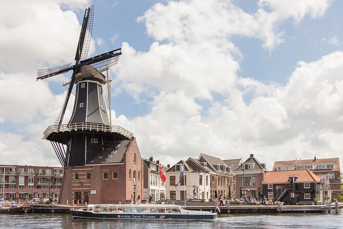 Haarlem Cheese and Wine Cruise - Frans Hals Museum from the water: art in motion